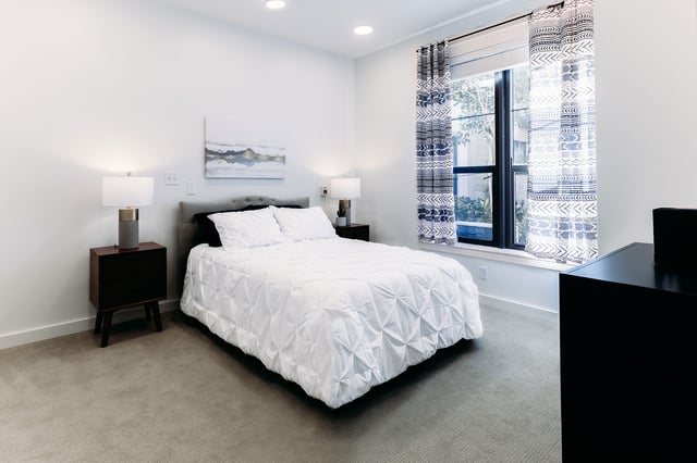 Capstone_at_Royal_Palm_Assisted_Living_Model_Bedroom
